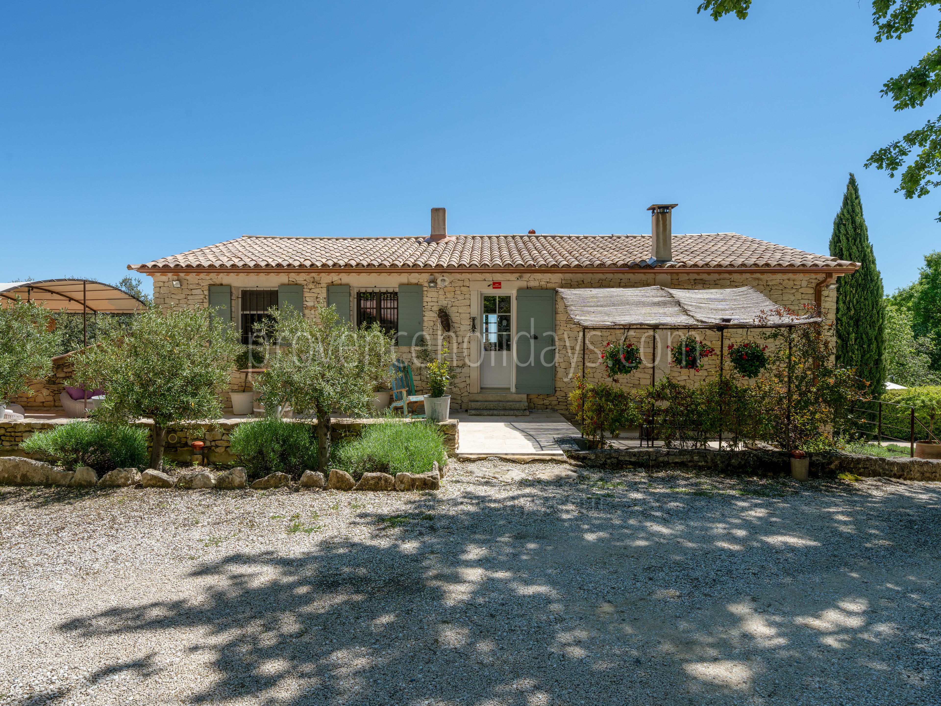 25 - Bastide des Chênes: Villa: Exterior