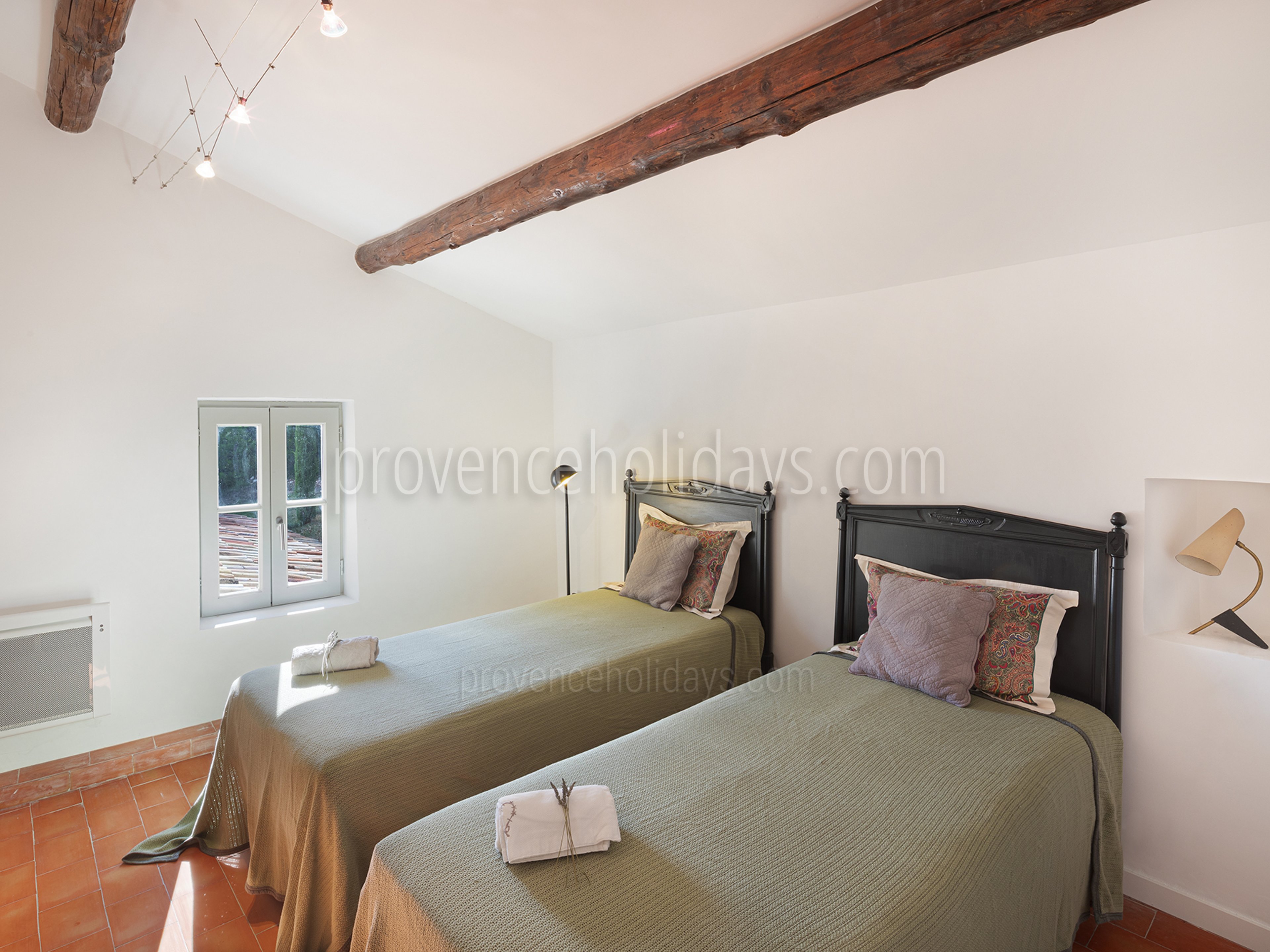 23 - Mas des Ocres: Villa: Bedroom