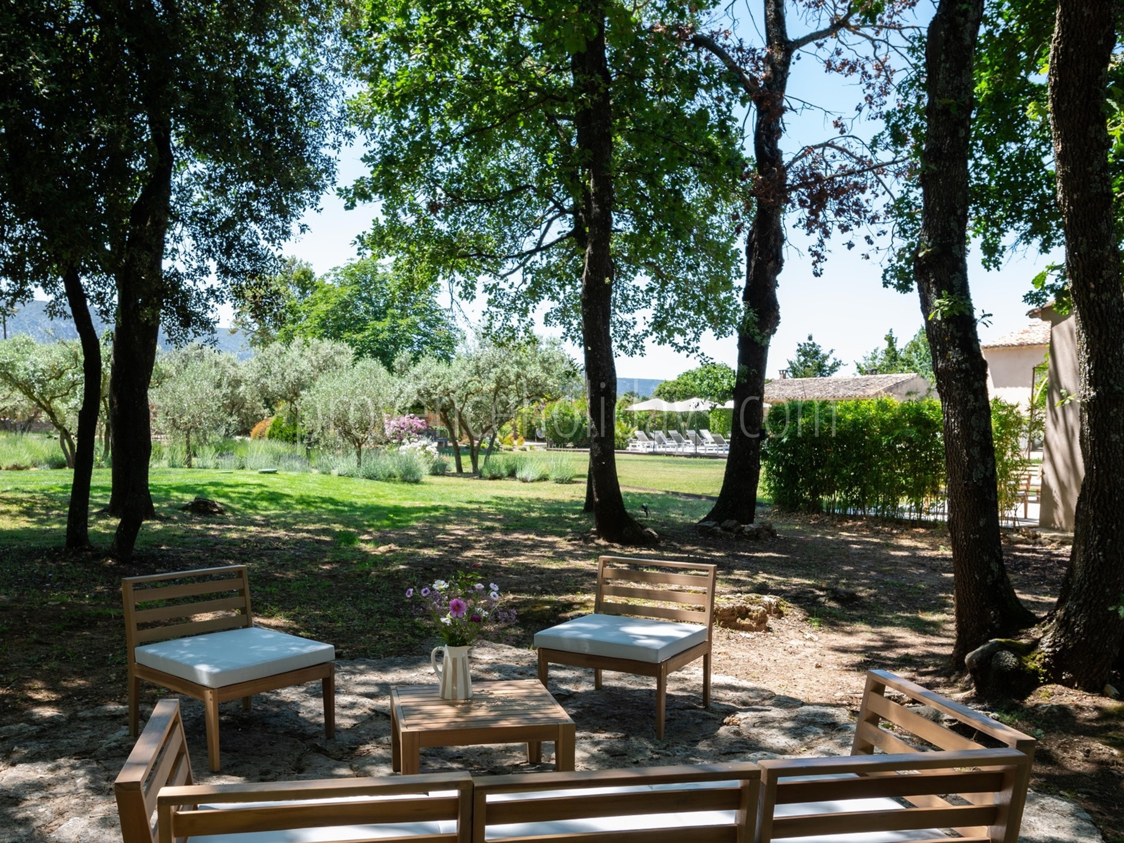 26 - Bastide Gergouven: Villa: Exterior