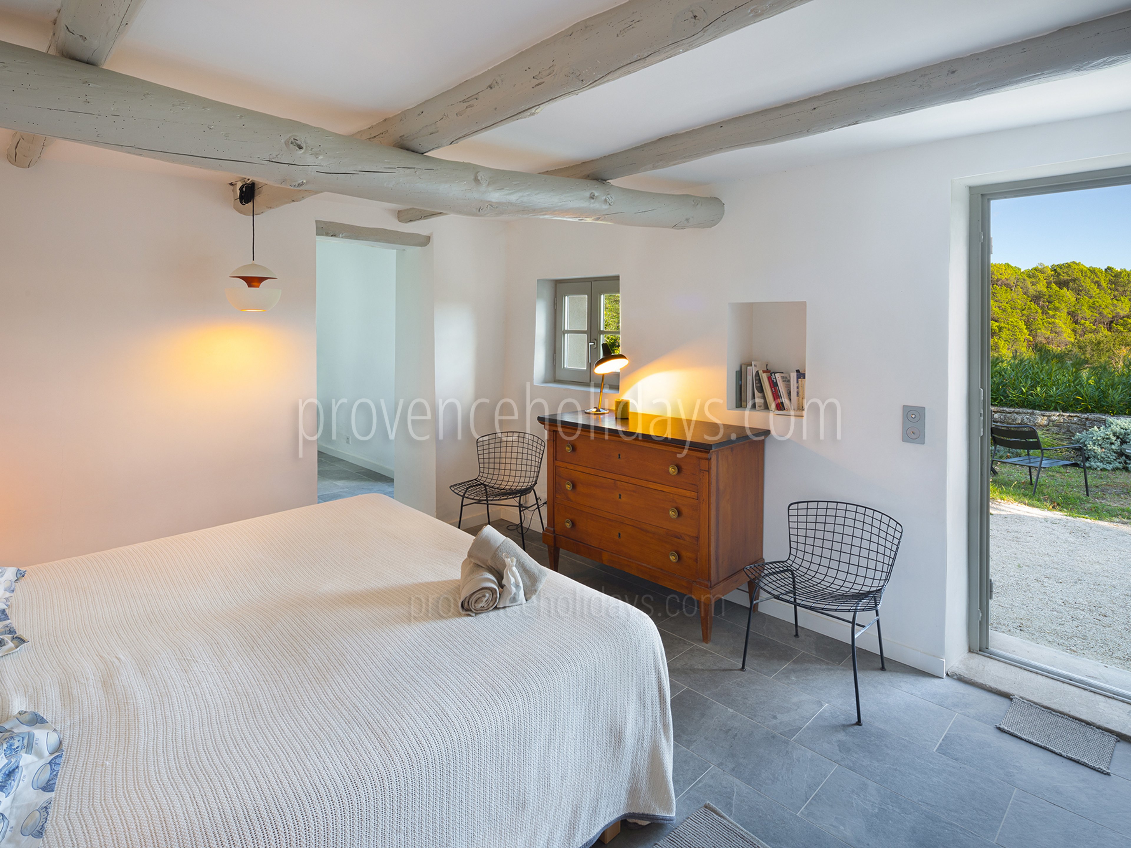 32 - Mas des Ocres: Villa: Bedroom