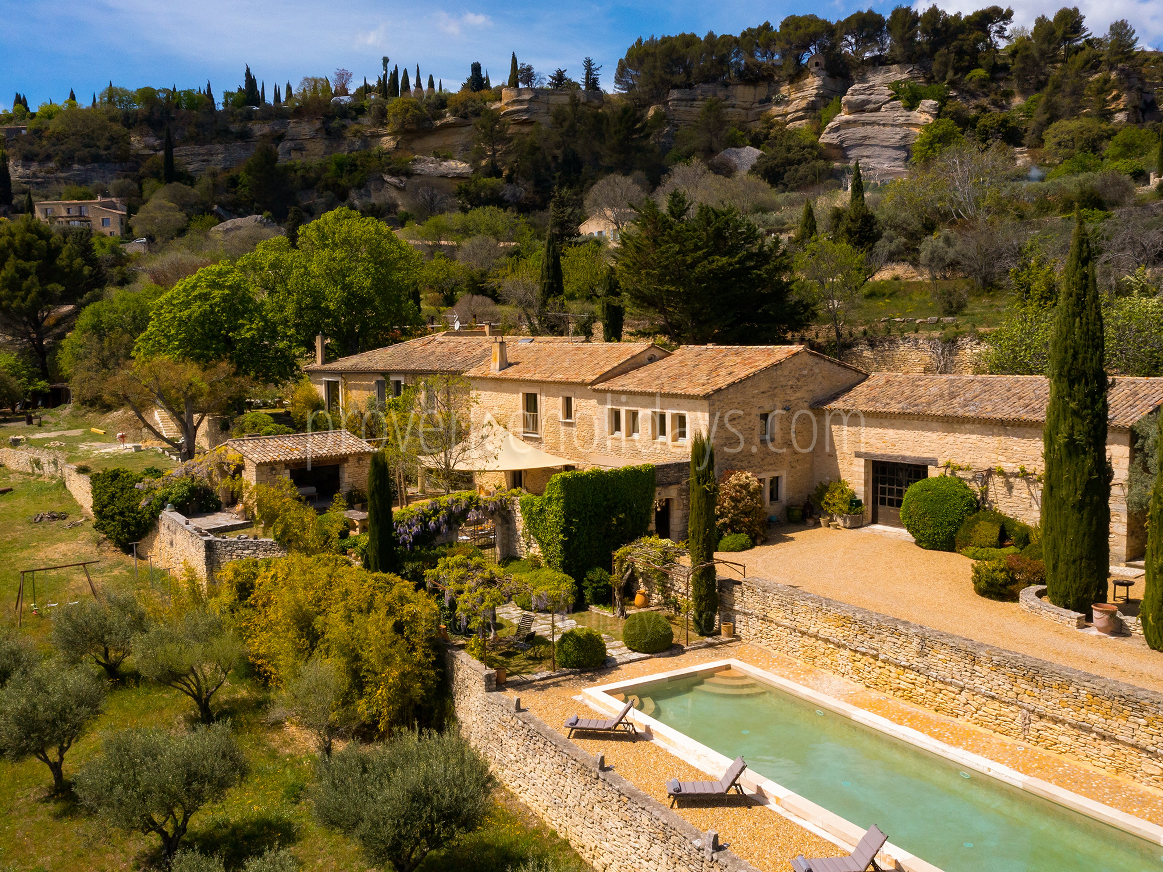 1 - La Maison des Glycines: Villa: Exterior