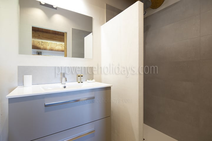 22 - Mas des Thyms: Villa: Bathroom