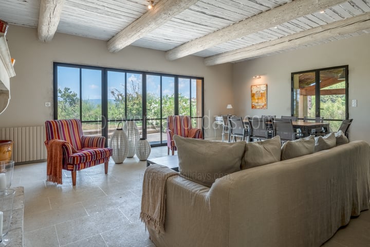 4 - La Maison des Ocres: Villa: Interior