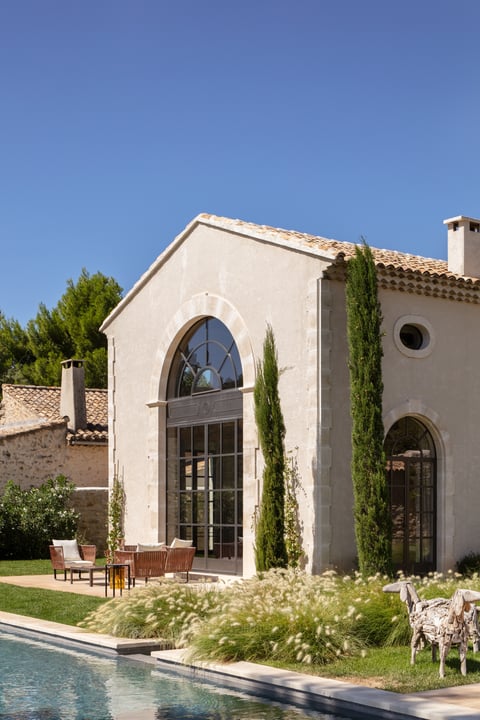 11 - La Bastide de Maussane: Villa: Exterior