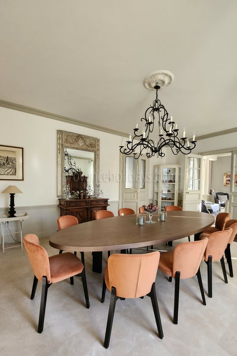 27 - Bastide Lacoste: Villa: Interior