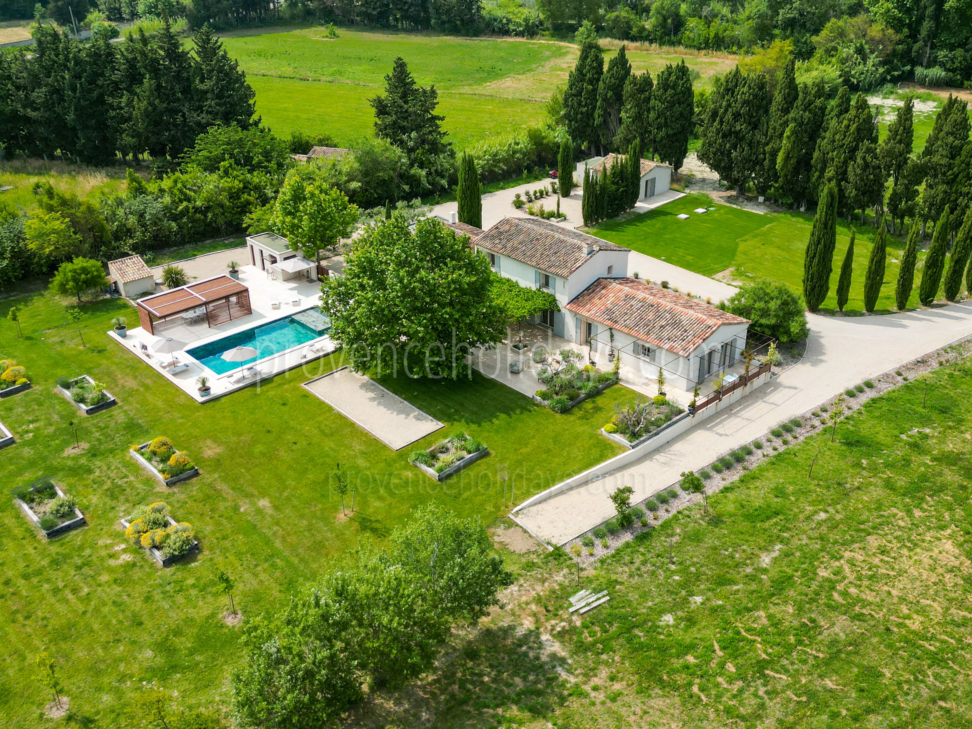 1 - Le Mas du Rollier: Villa: Exterior