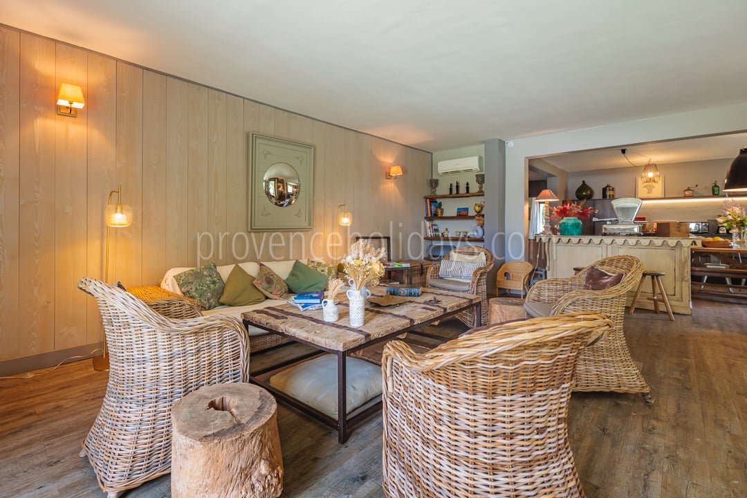 8 - La Maison du Chemin: Villa: Interior