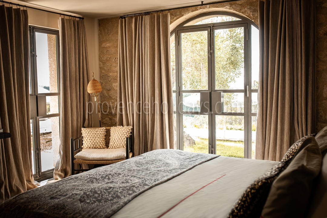 13 - Villa Paradis: Villa: Bedroom