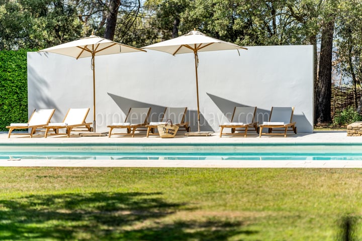 10 - Mas en Campagne: Villa: Exterior