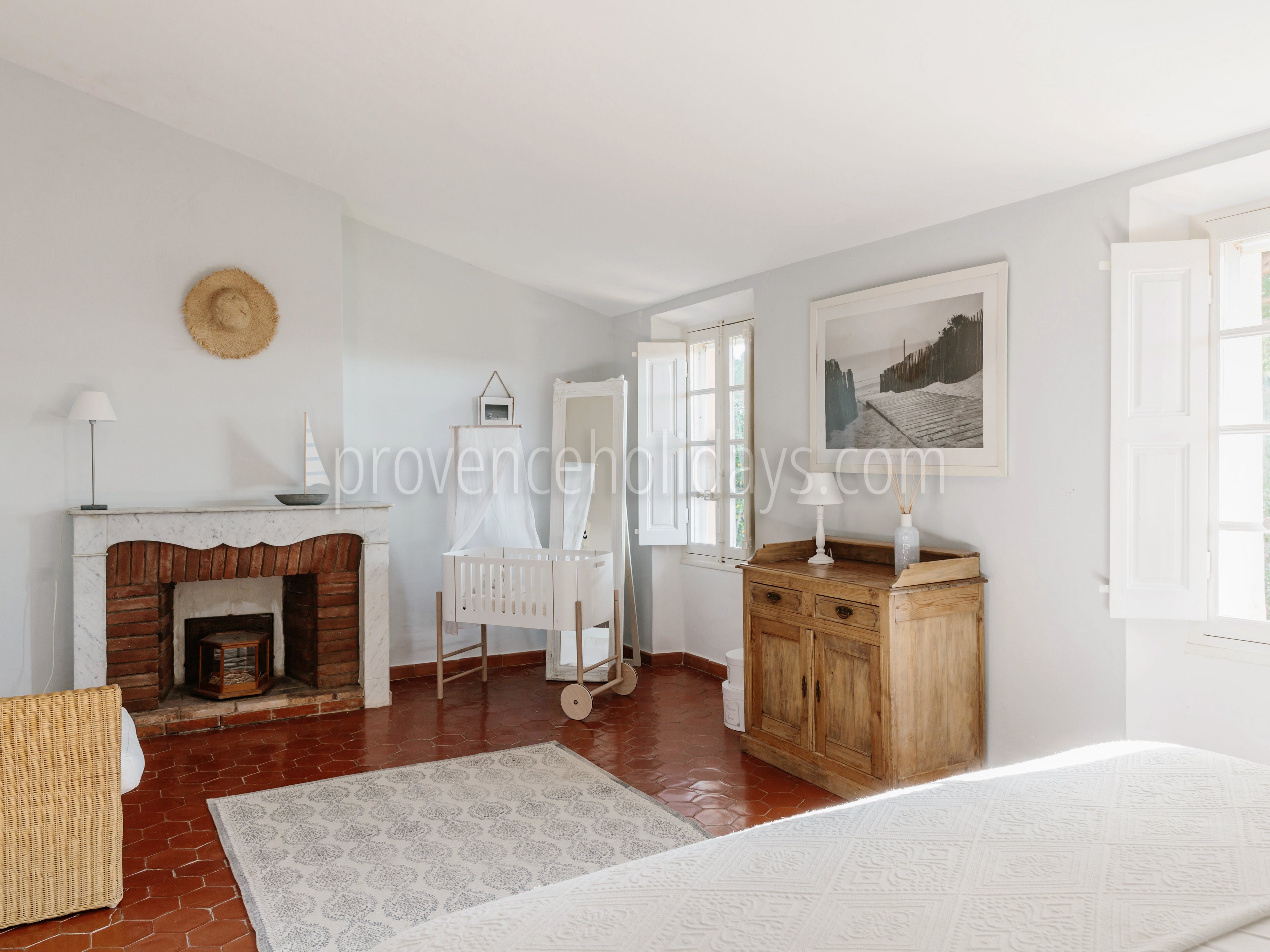 18 - Bastide Shalimar: Villa: Bedroom