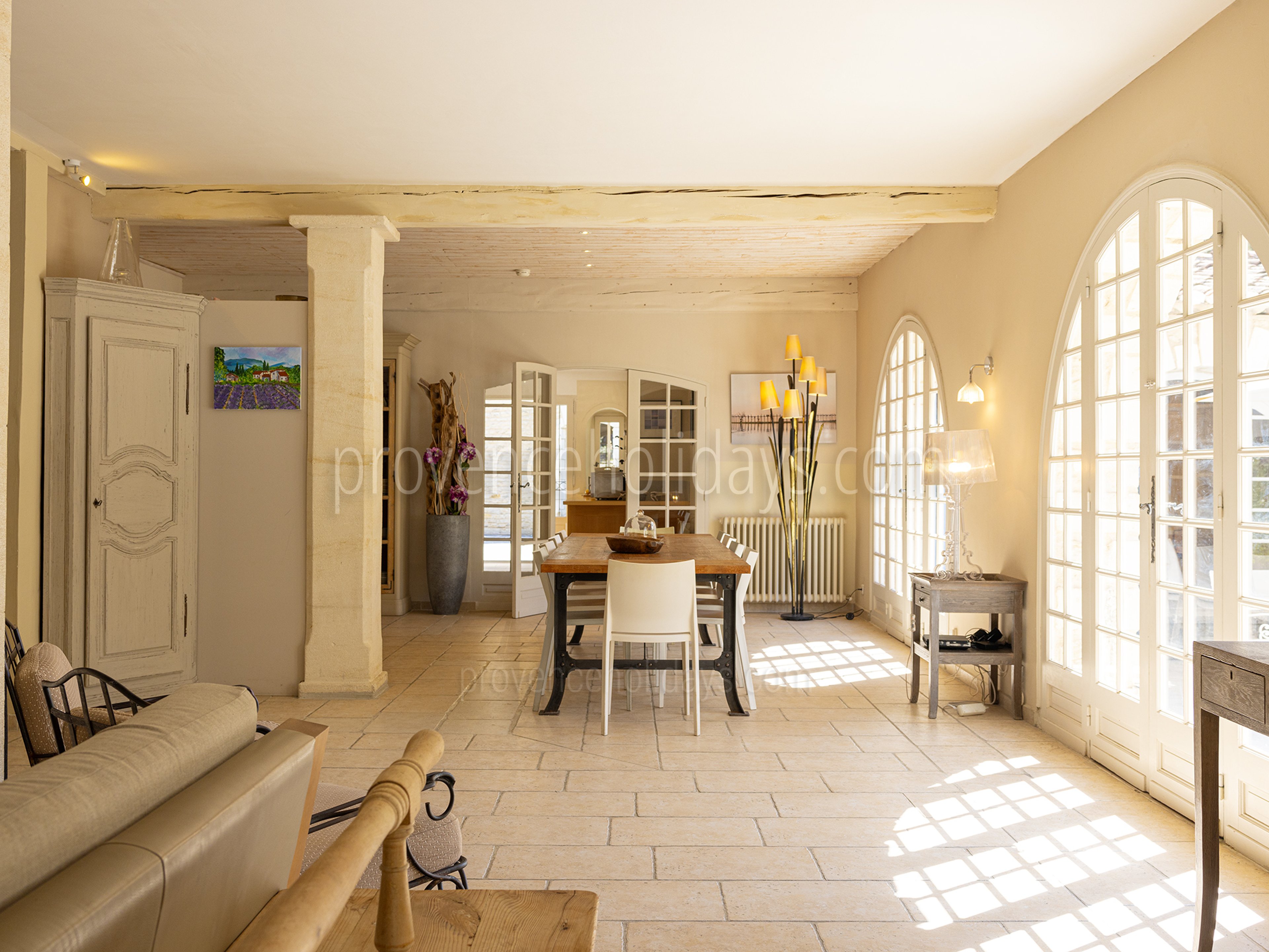 11 - Mas Heyrauds: Villa: Interior