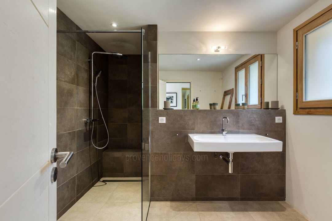 58 - Mas des Sources: Villa: Bathroom