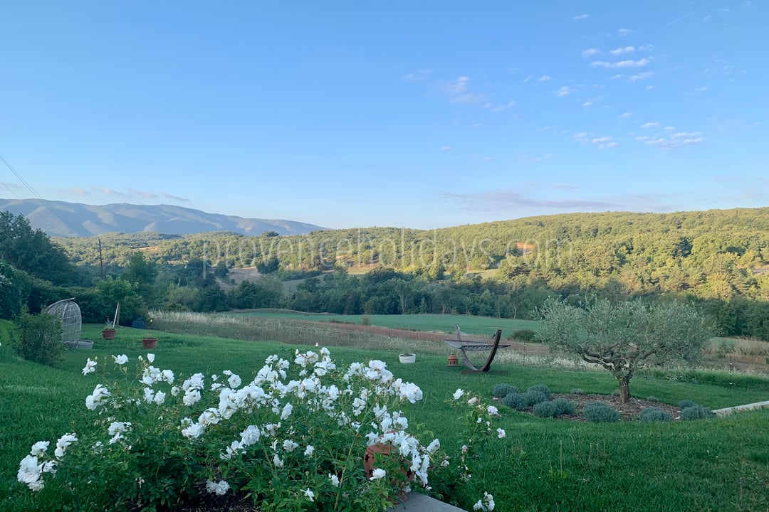 39 - Le Mas du Vallon: Villa: Exterior