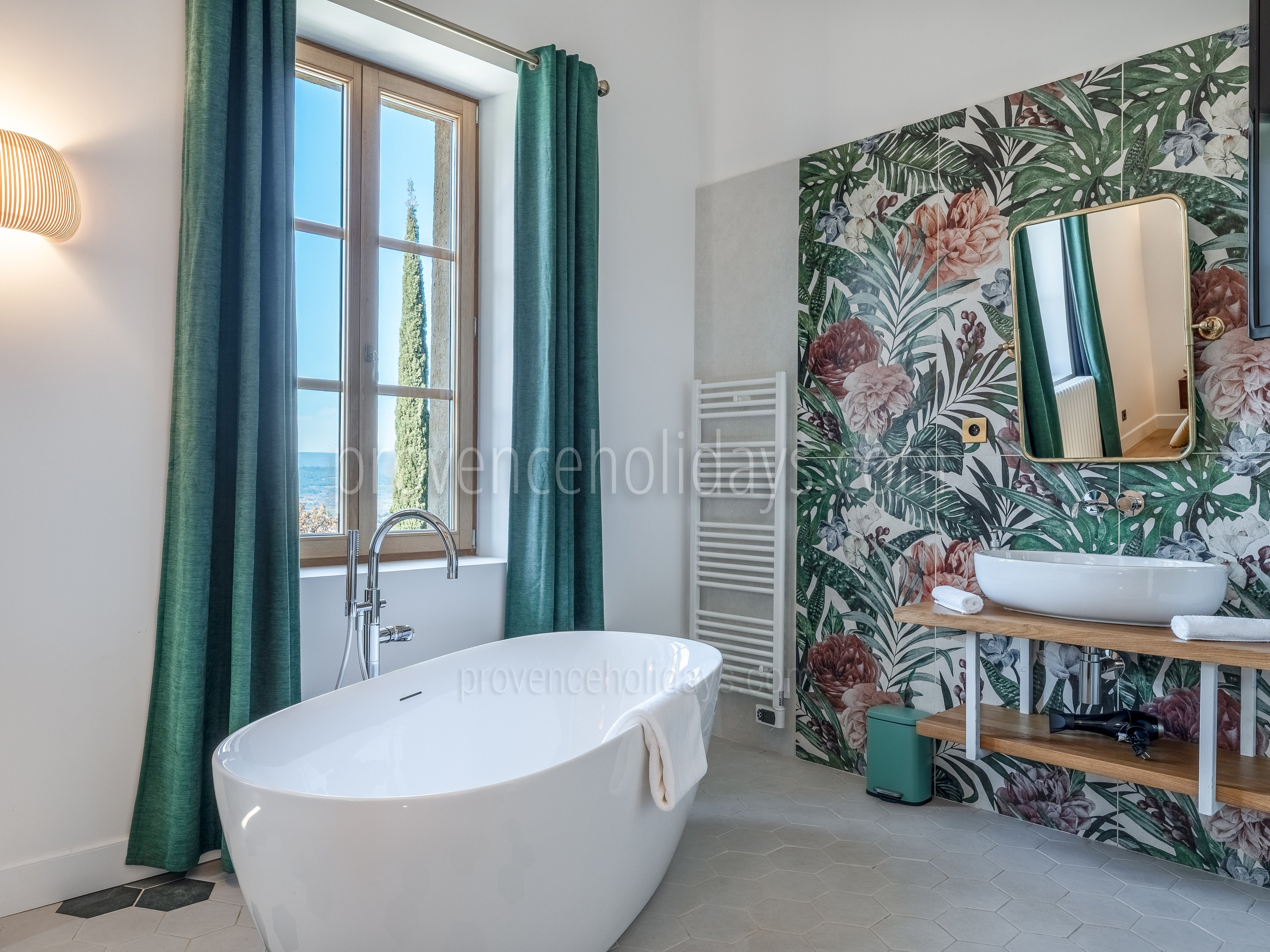 38 - Mas de Bellevue: Villa: Bathroom