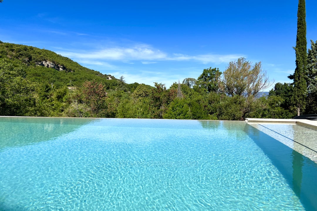 Propriété de charme avec vue panoramique - Piscine