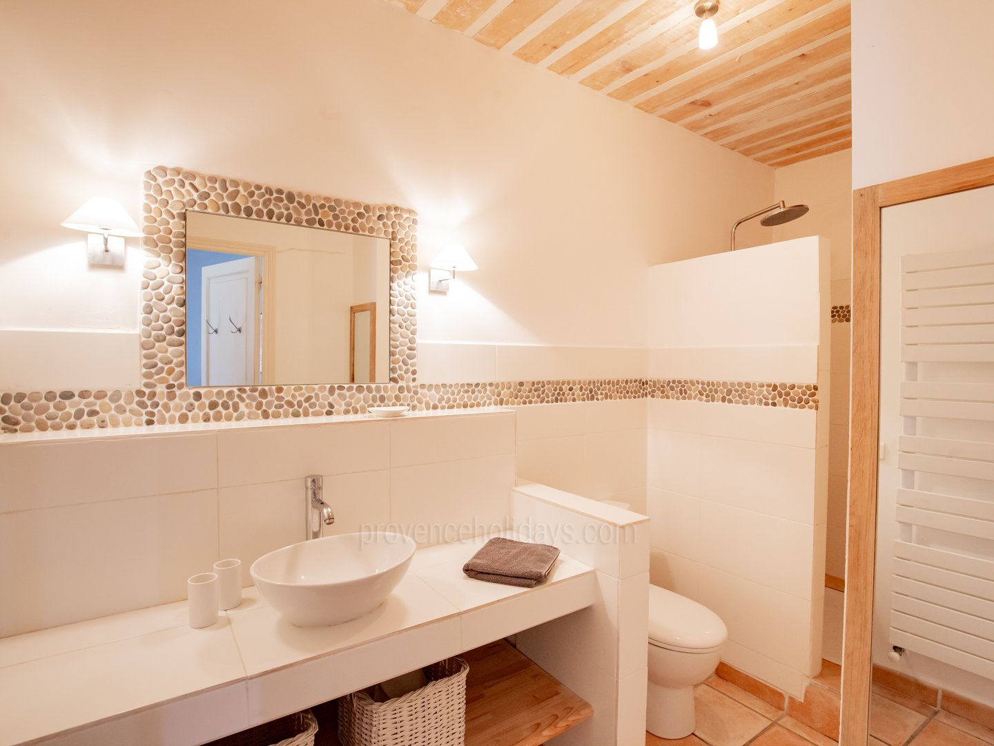 41 - Maison Robion: Villa: Bathroom