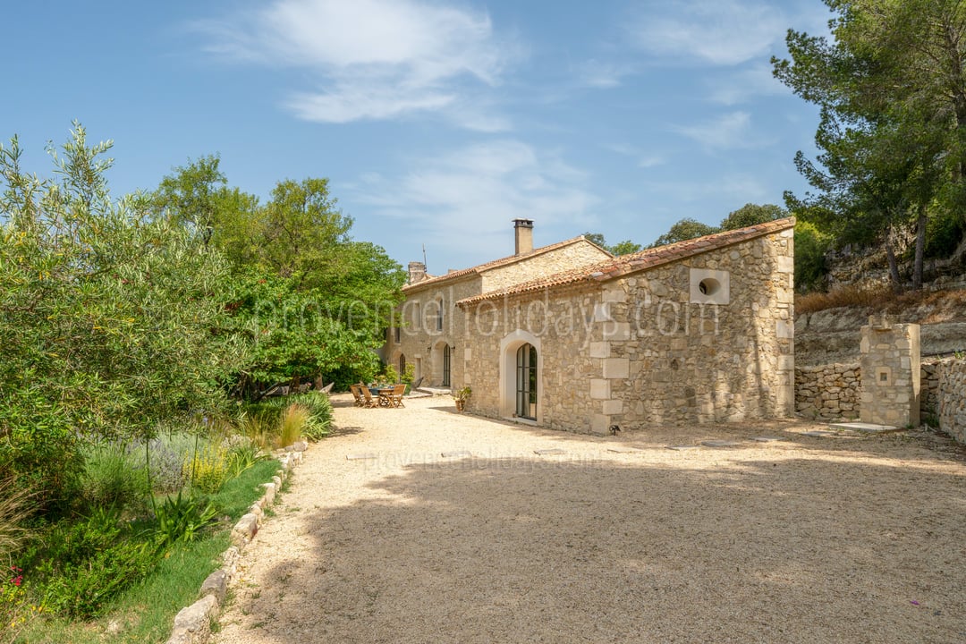 47 - Mas des Roches: Villa: Exterior
