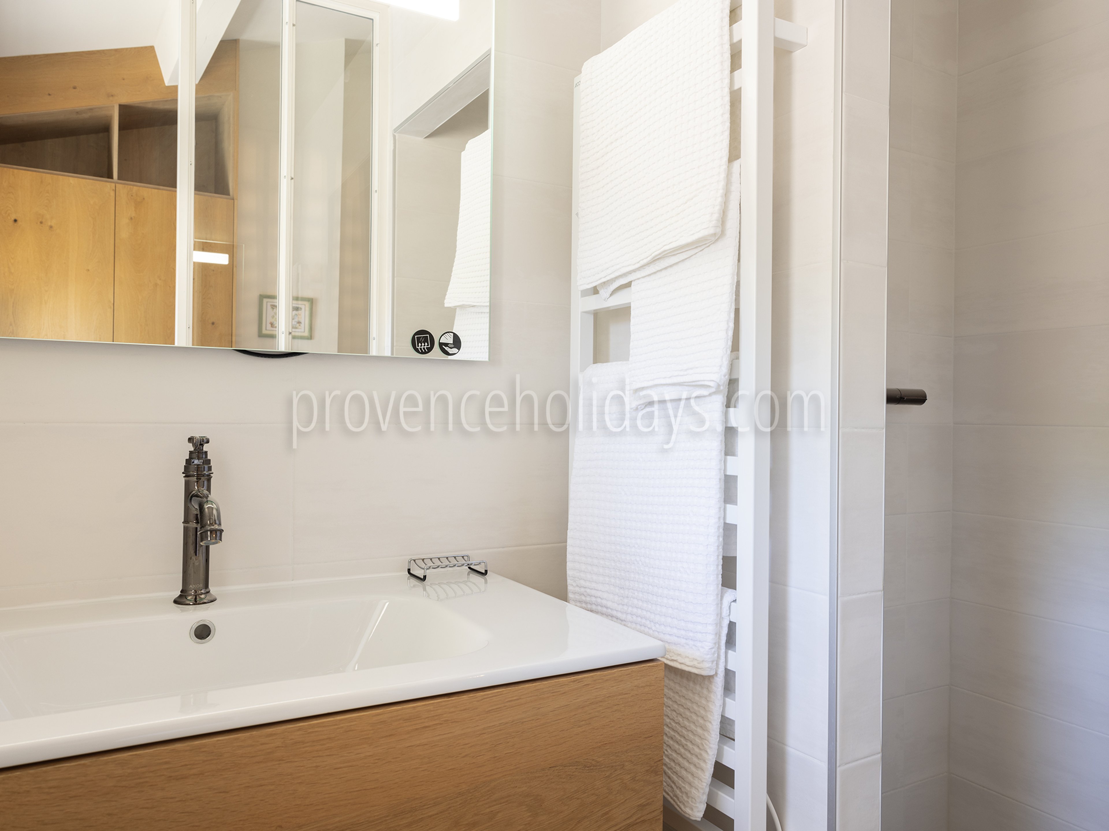 28 - Maison Jasmin: Villa: Bathroom