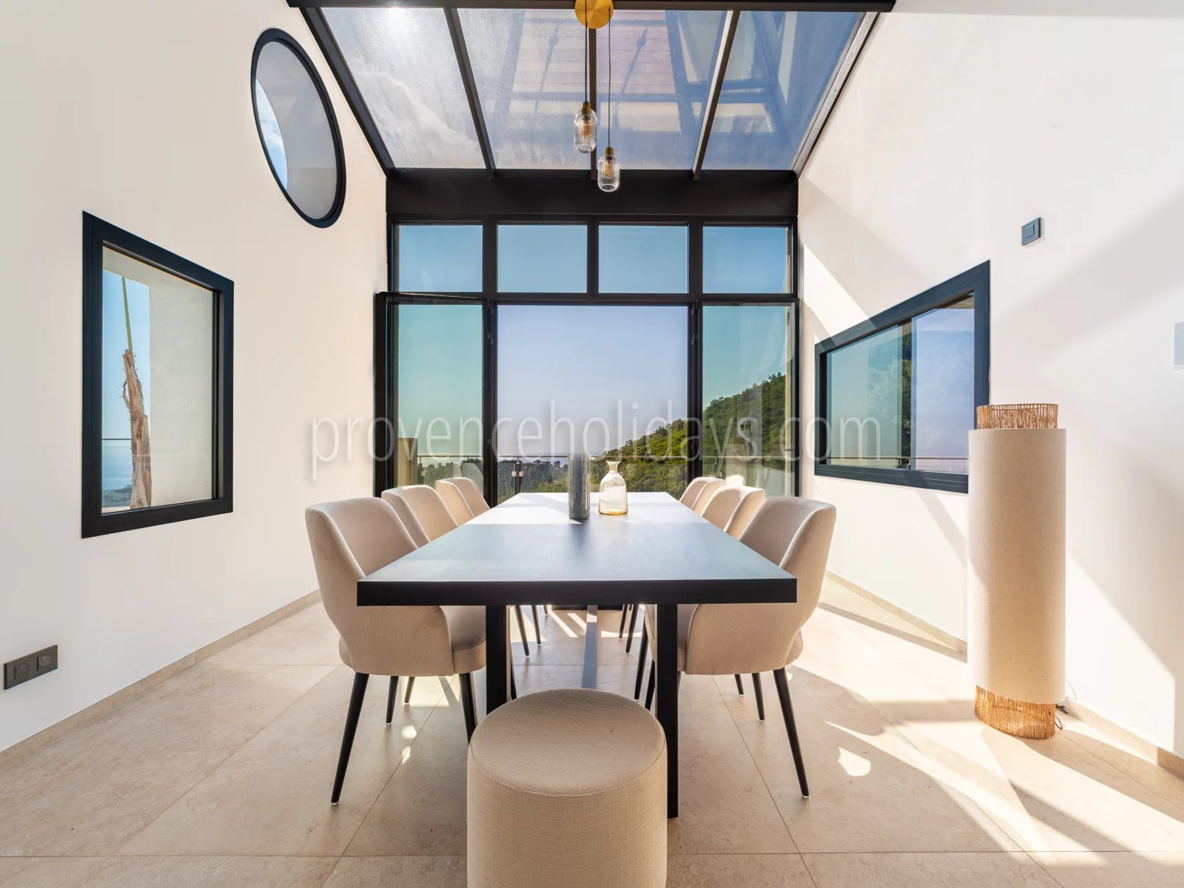 21 - Hedendaagse villa in Cavalaire-sur-Mer: Villa: Interior