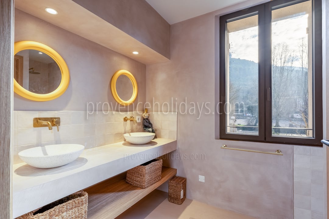 36 - Domaine de la Sorgue: Villa: Bathroom