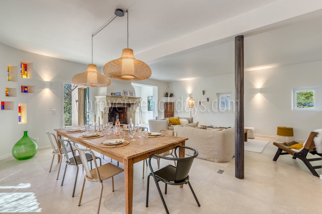 7 - L\'Escapade en Provence: Villa: Interior