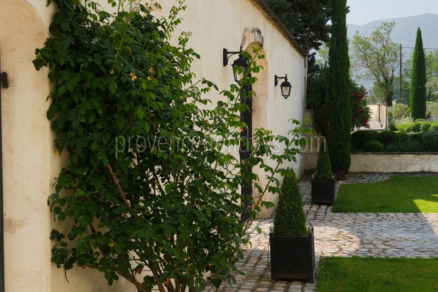 79 - Domaine du Grand Chêne: Villa: Exterior