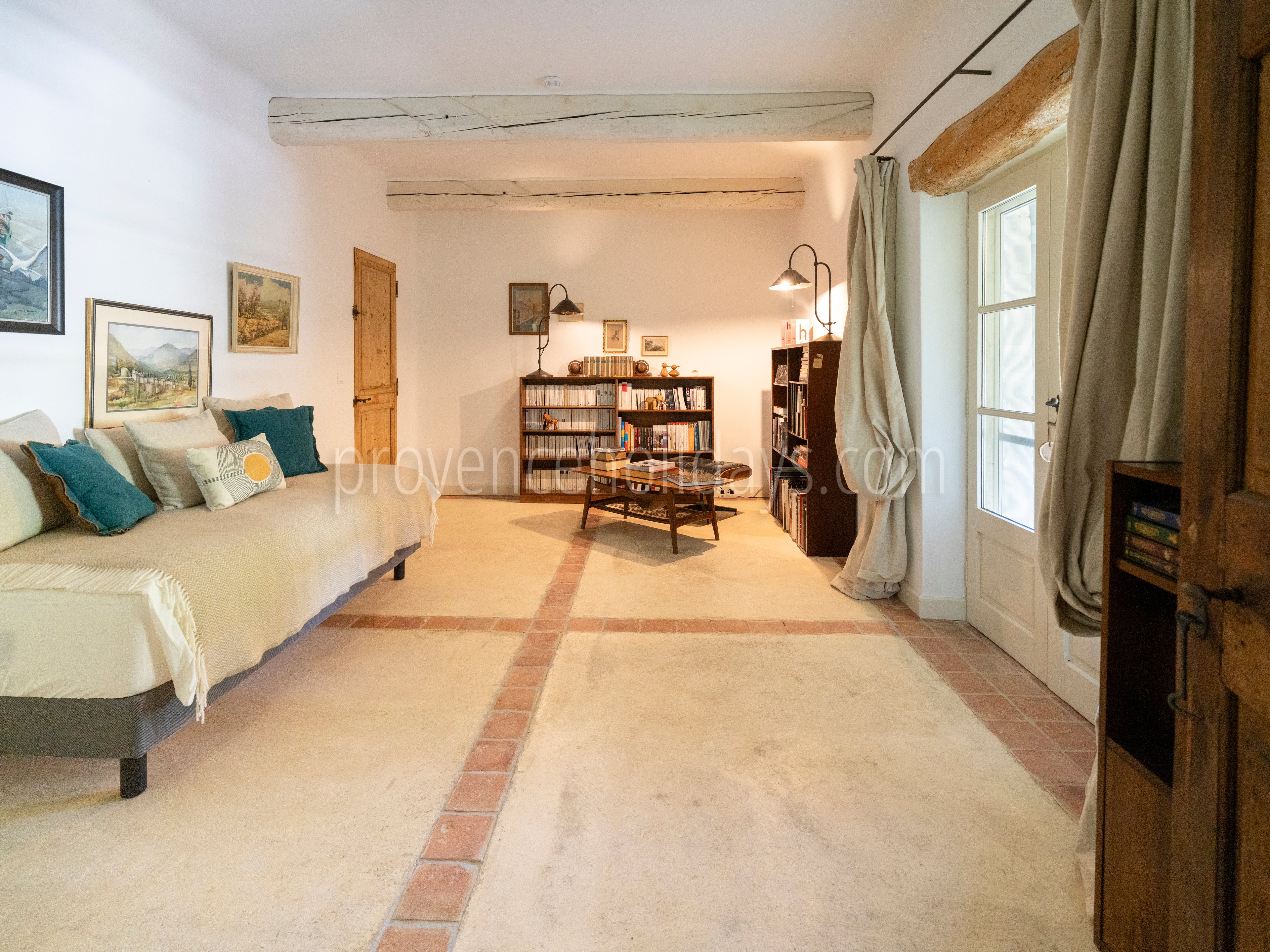 73 - La Bastide Neuve: Villa: Interior