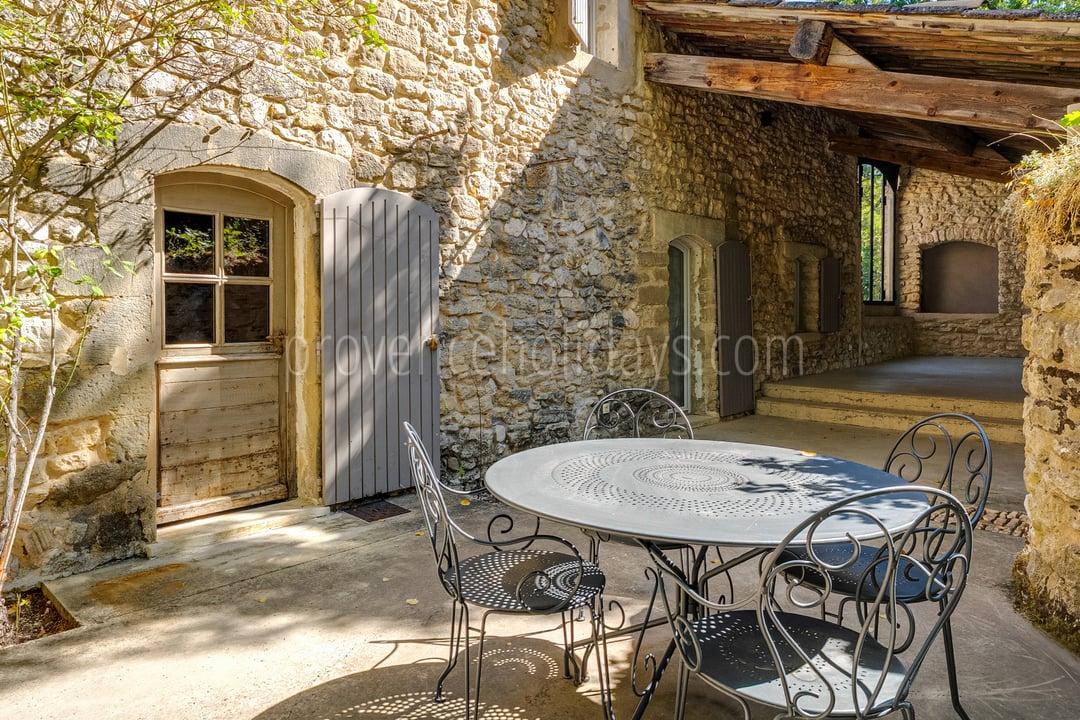 26 - Domaine des Pierres: Villa: Exterior
