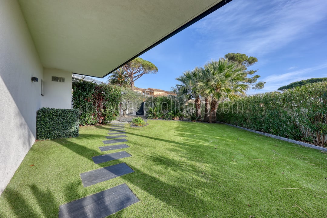 31 - Villa Sea Pearl: Villa: Exterior