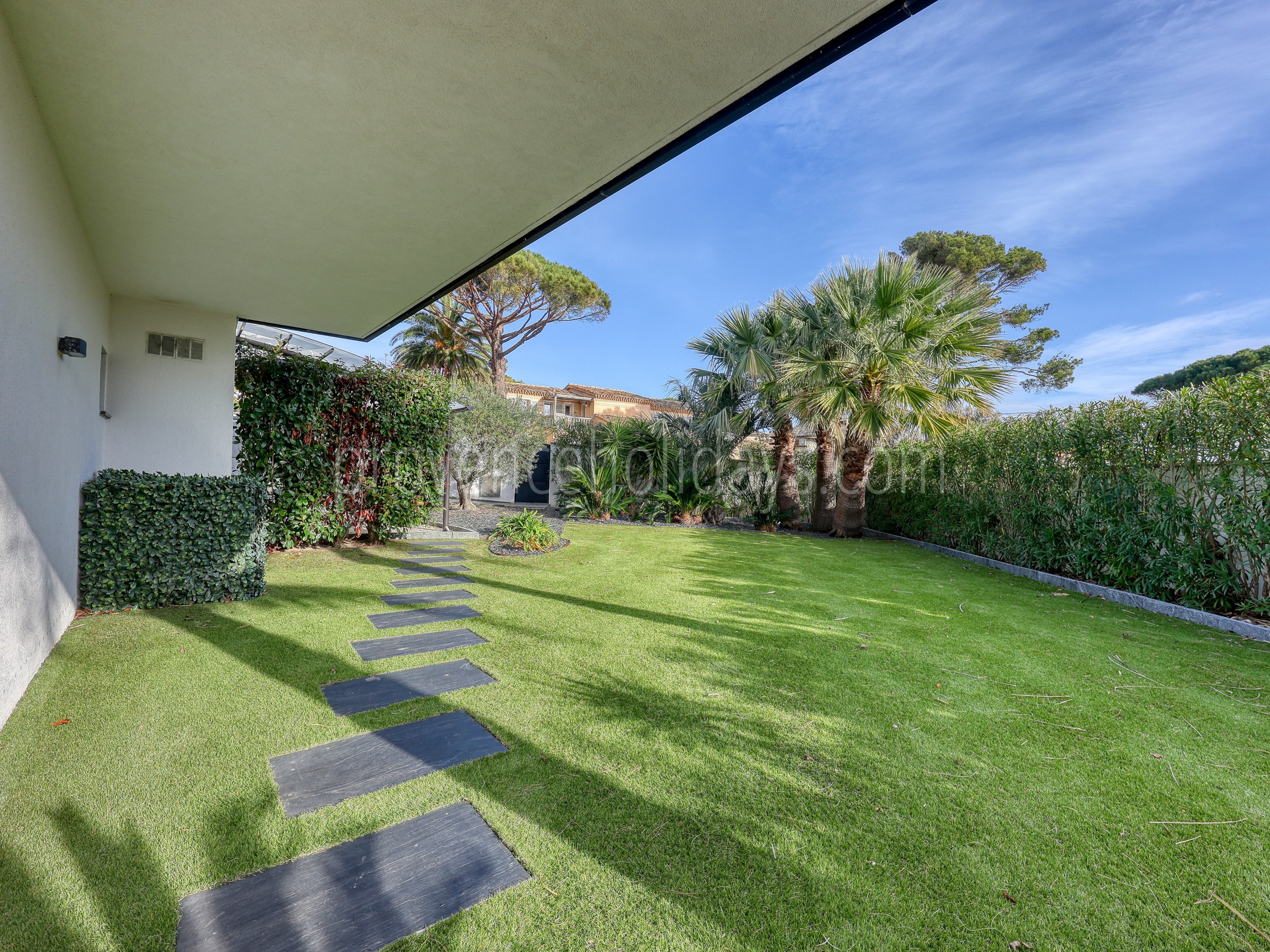 31 - Villa Sea Pearl: Villa: Exterior
