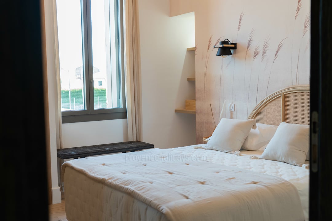 37 - Bastide Leontin: Villa: Bedroom