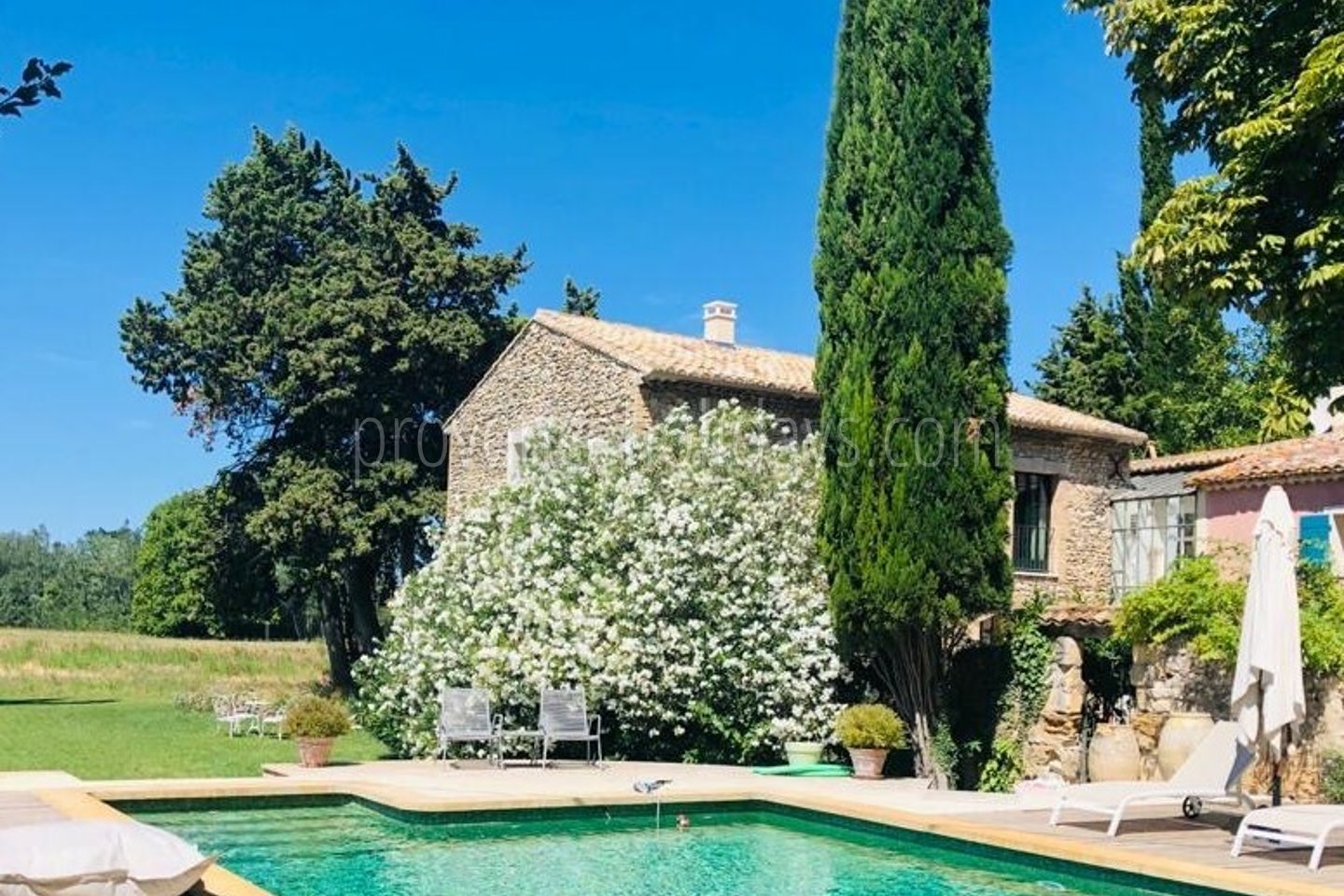 37 - Mas du Vaucluse: Villa: Exterior