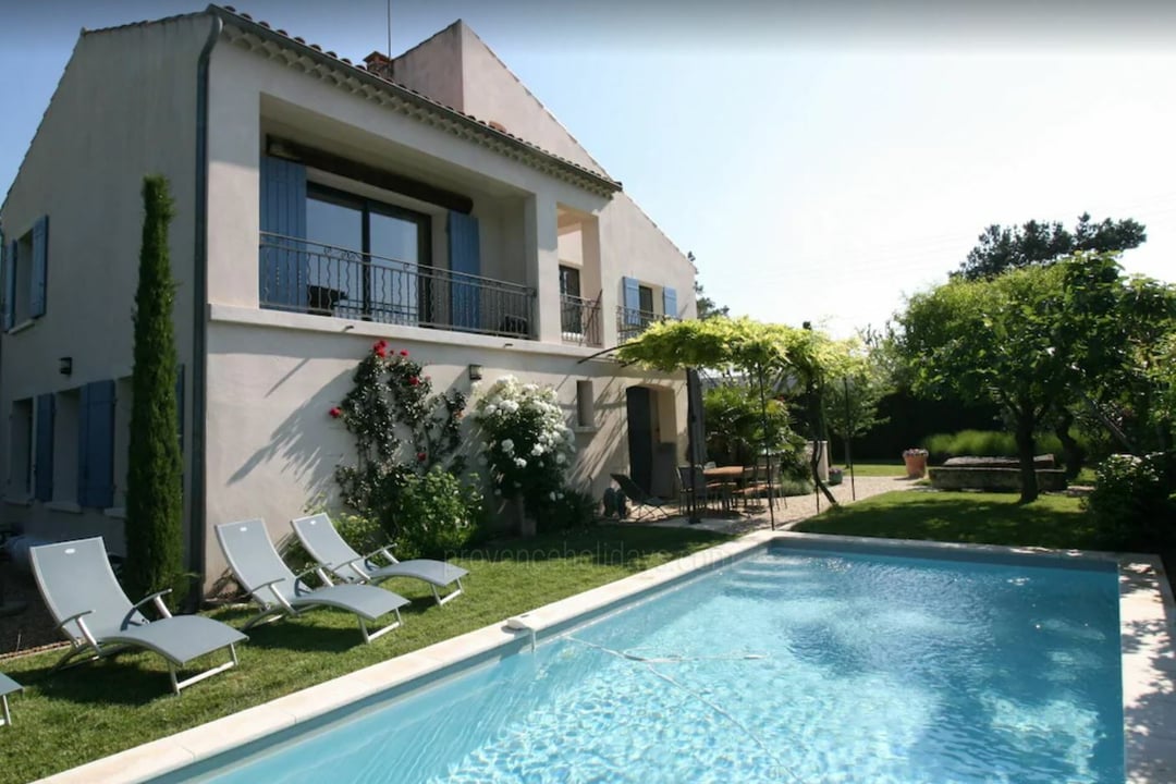 Vakantiehuis met verwarmd zwembad in Saint-Rémy-de-Provence - Zwembad