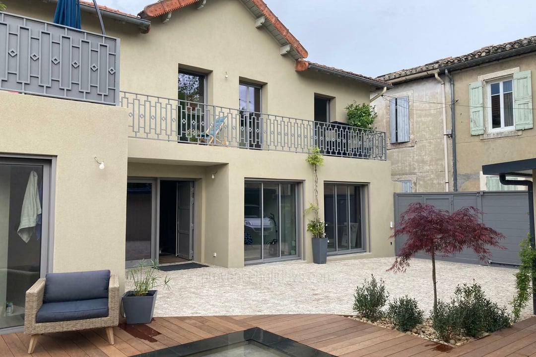 31 - Côté Sorgue: Villa: Exterior