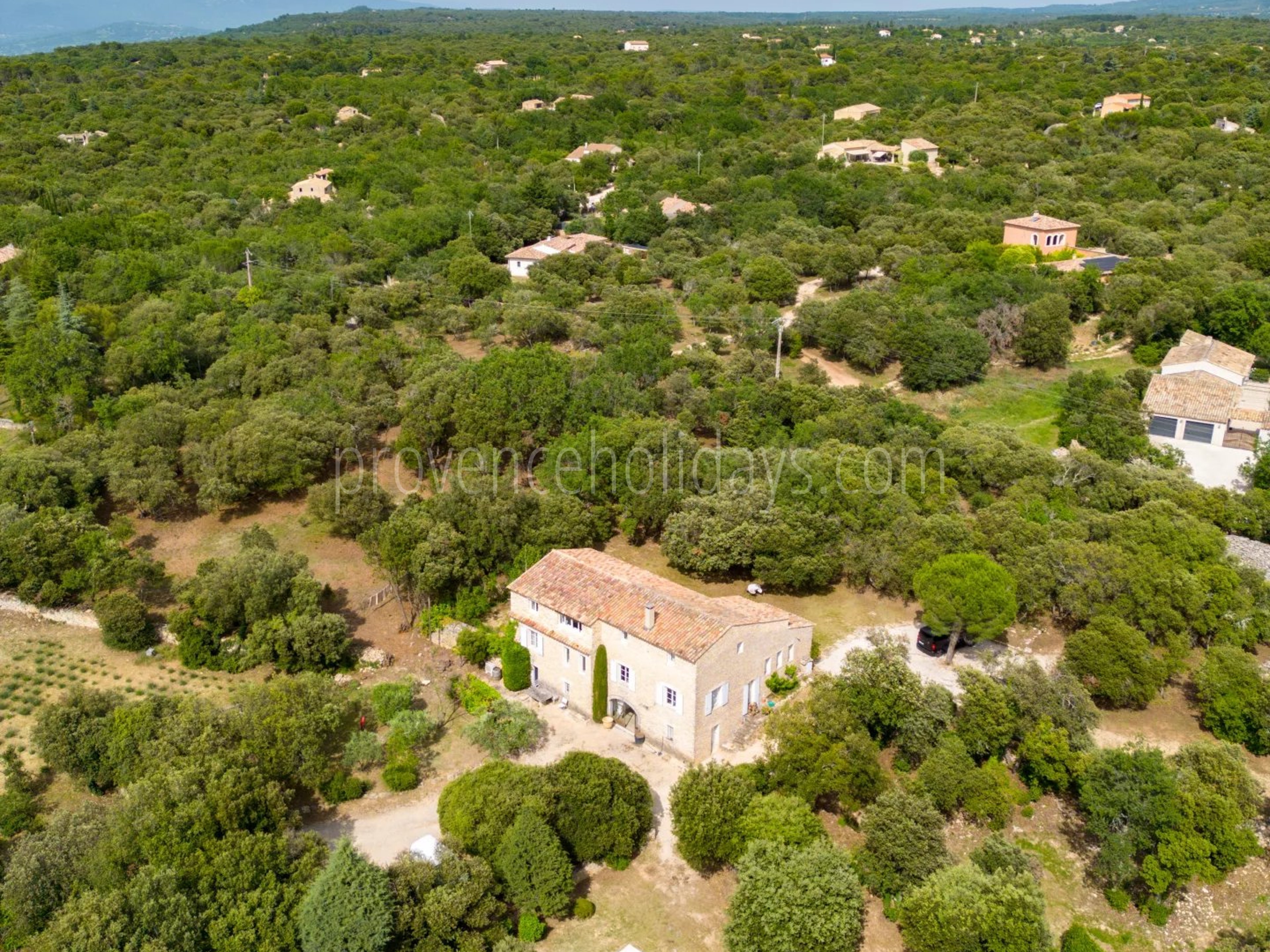 20 - Stone bastide with pool in Bonnieux: Villa: Exterior