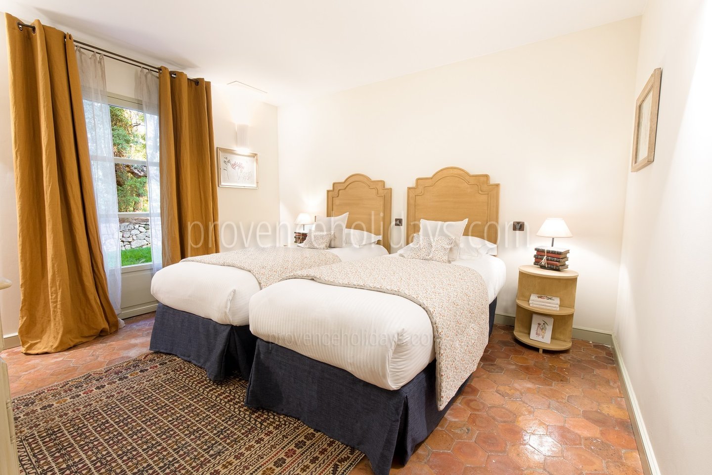 23 - Villa La Vigne: Villa: Bedroom