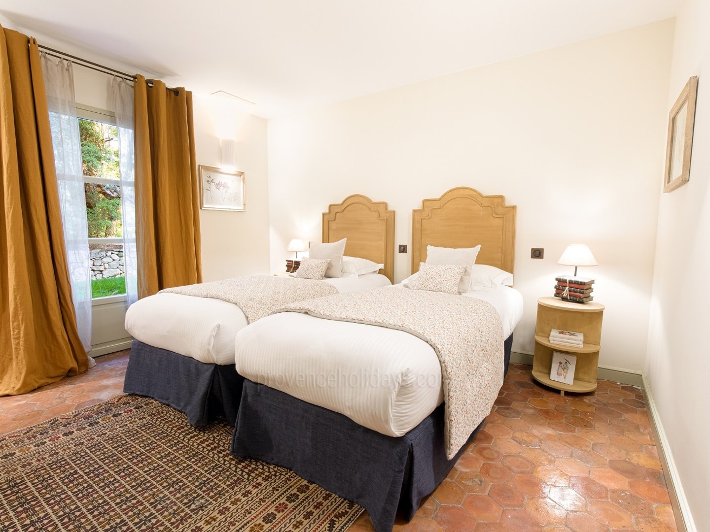 18 - Villa La Vigne: Villa: Bedroom