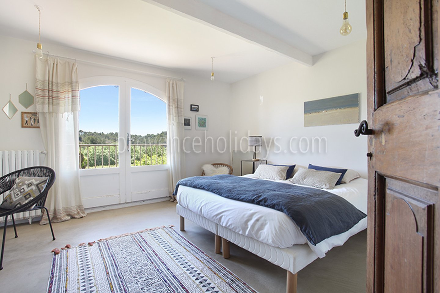10 - Le Hameau de Goult: Villa: Bedroom 1