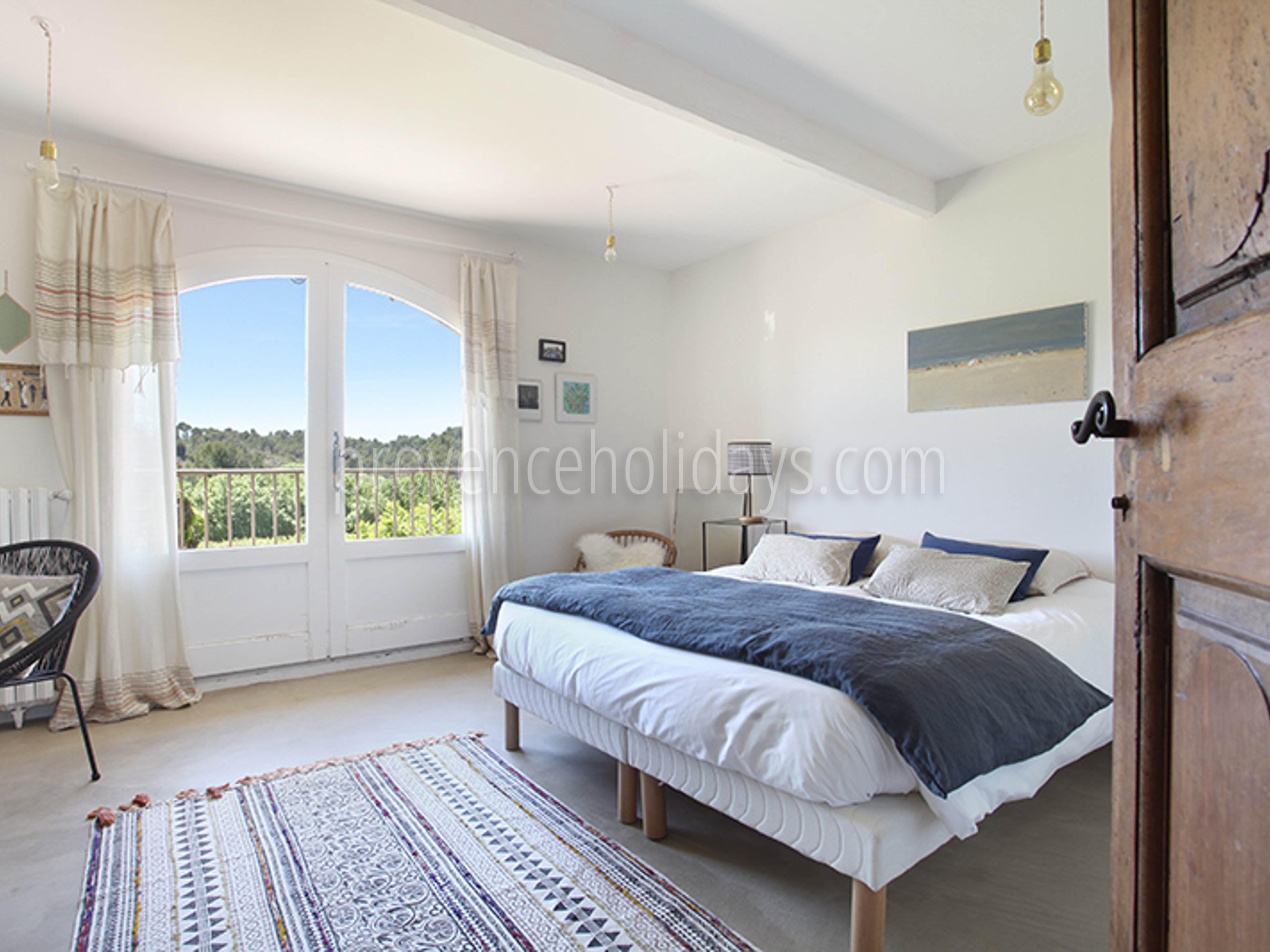 10 - Le Hameau de Goult: Villa: Bedroom 1