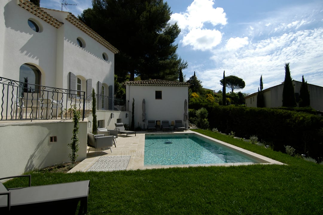 27 - Villa des Pins: Villa: Pool