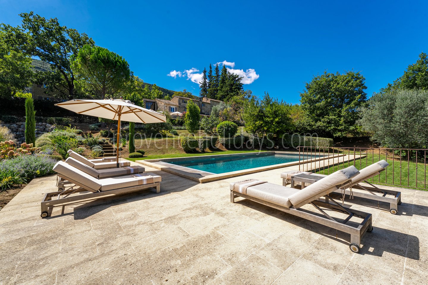 18 - Domaine des Pierres: Villa: Pool
