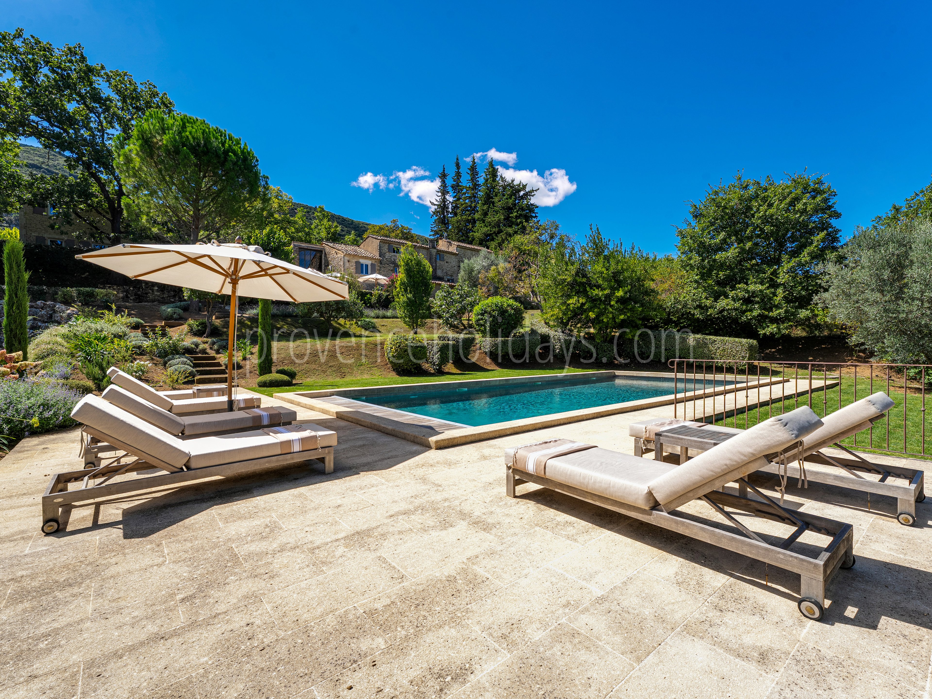 18 - Domaine des Pierres: Villa: Pool