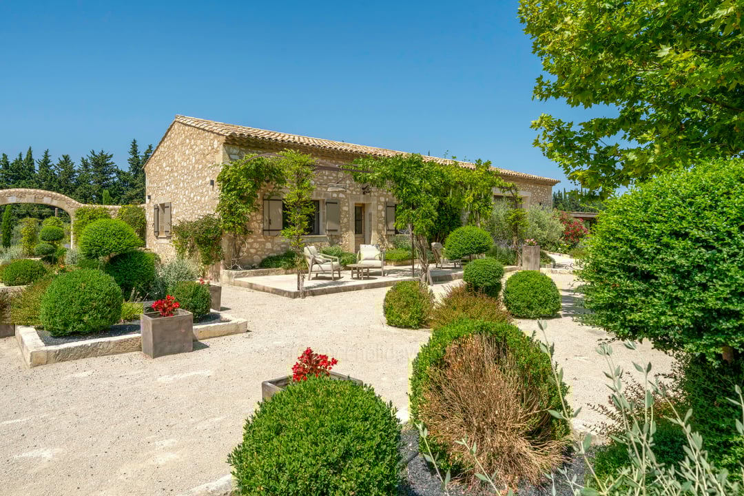 15 - Mas du Temps Suspendu: Villa: Exterior