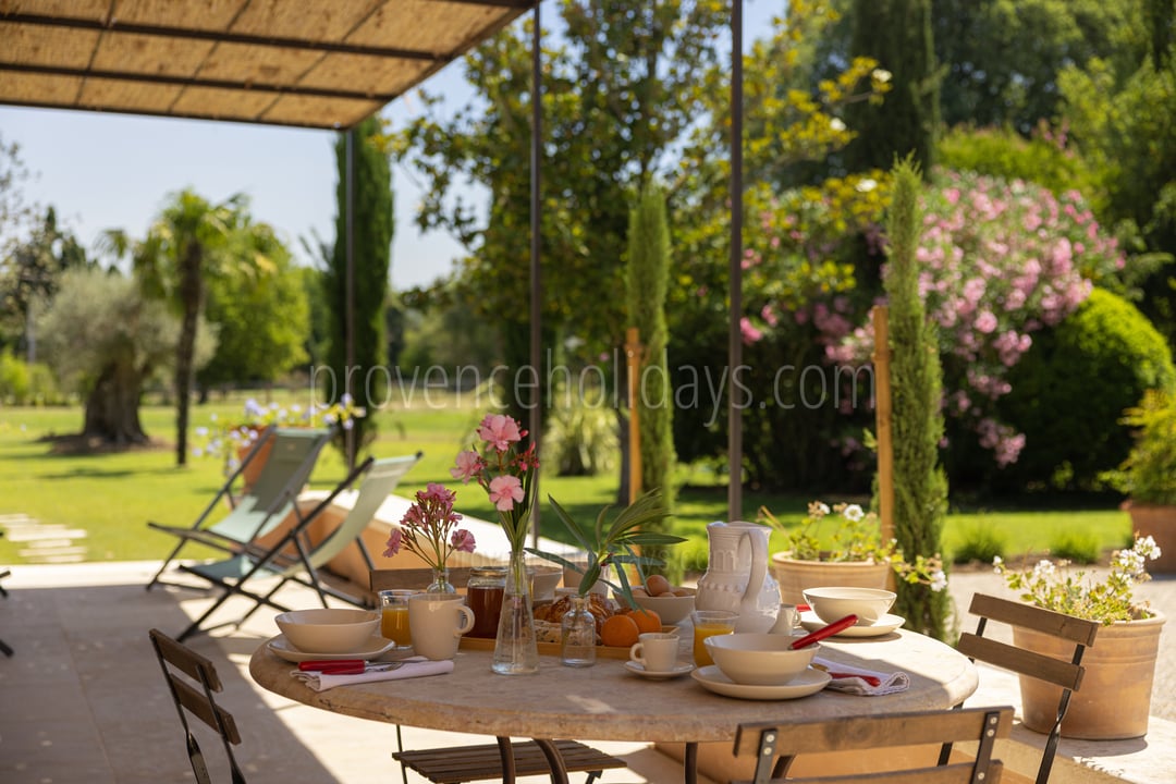 4 - Le Mas des Jardins: Villa: Exterior
