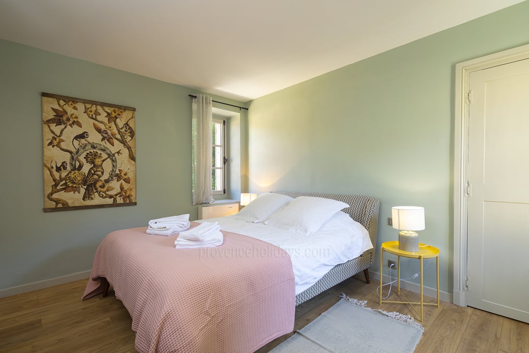 21 - Bastide Valentine: Villa: Bedroom