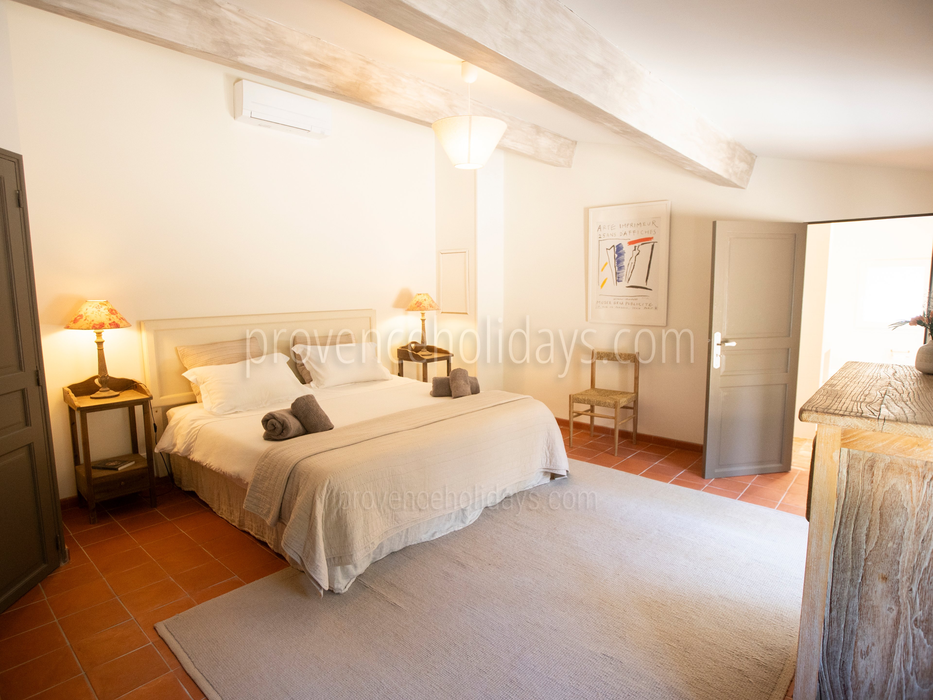 10 - Villa Secrète : Villa: Bedroom