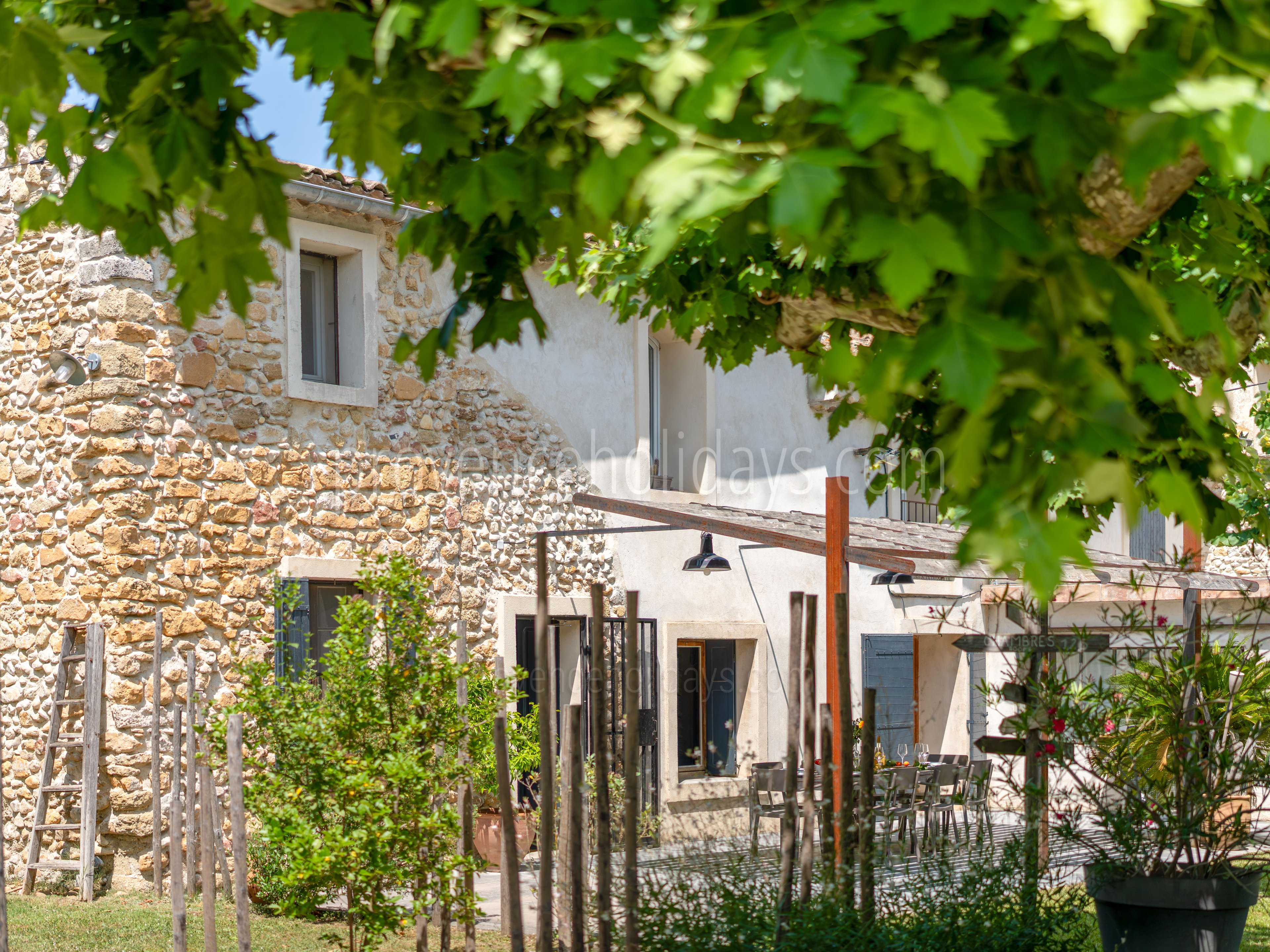 13 - Maison Sarrians: Villa: Exterior