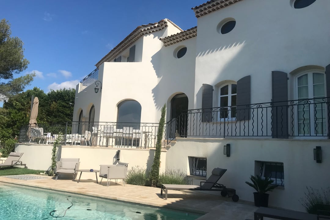 16 - Villa des Pins: Villa: Exterior