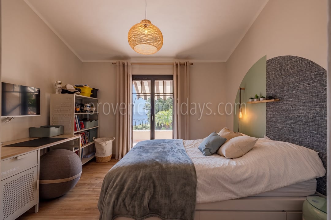 15 - Villa Atome: Villa: Bedroom