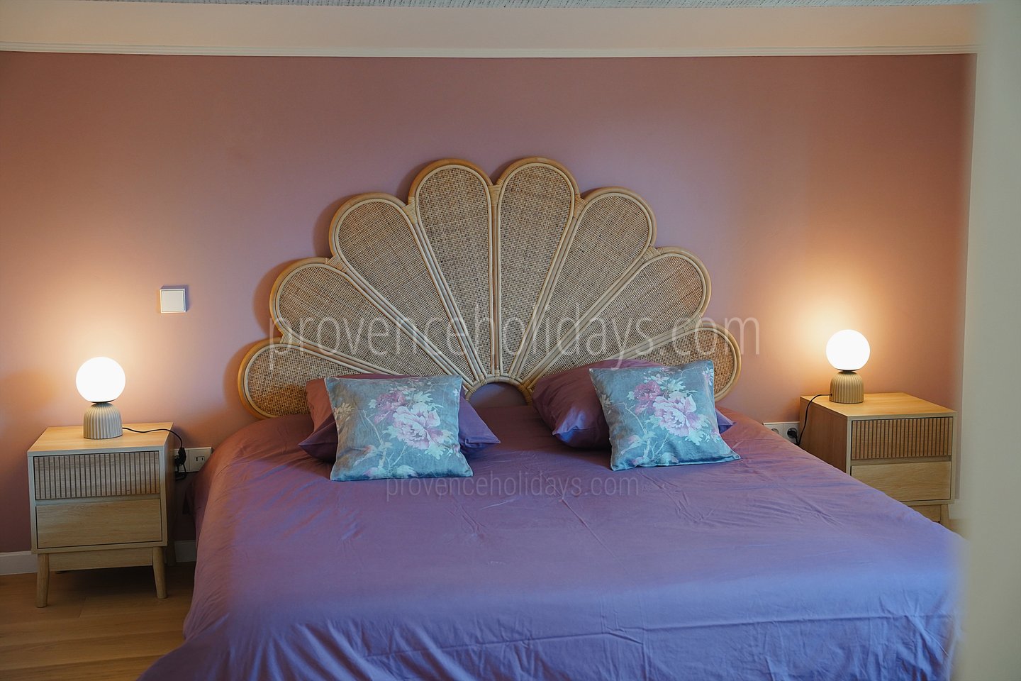 12 - Mas Trabail: Villa: Bedroom
